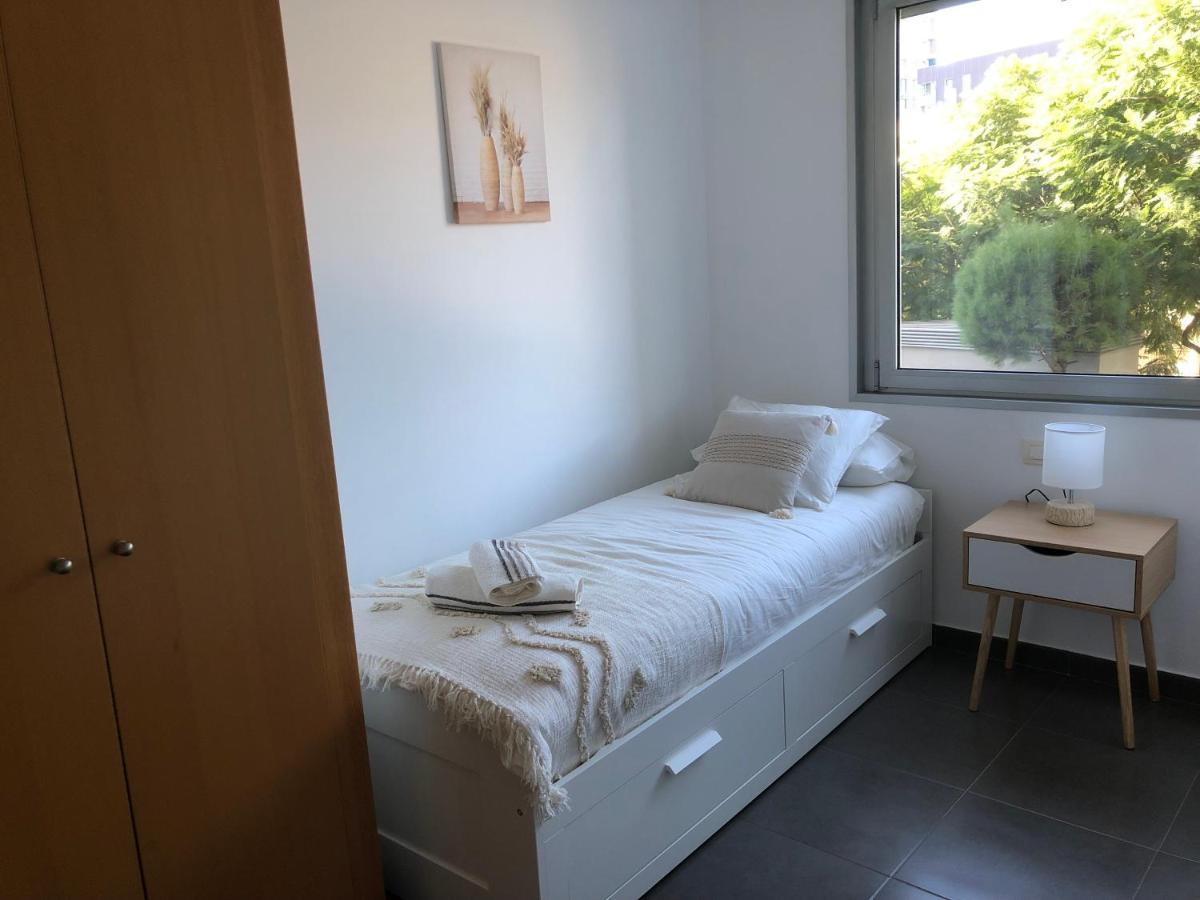 Standing Apartment Barcelona Forum 산트 아드리아 데 베소스 외부 사진